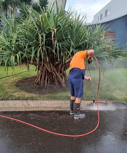 0003_Apex-Custom-Coatings-Pressure-Washing-10